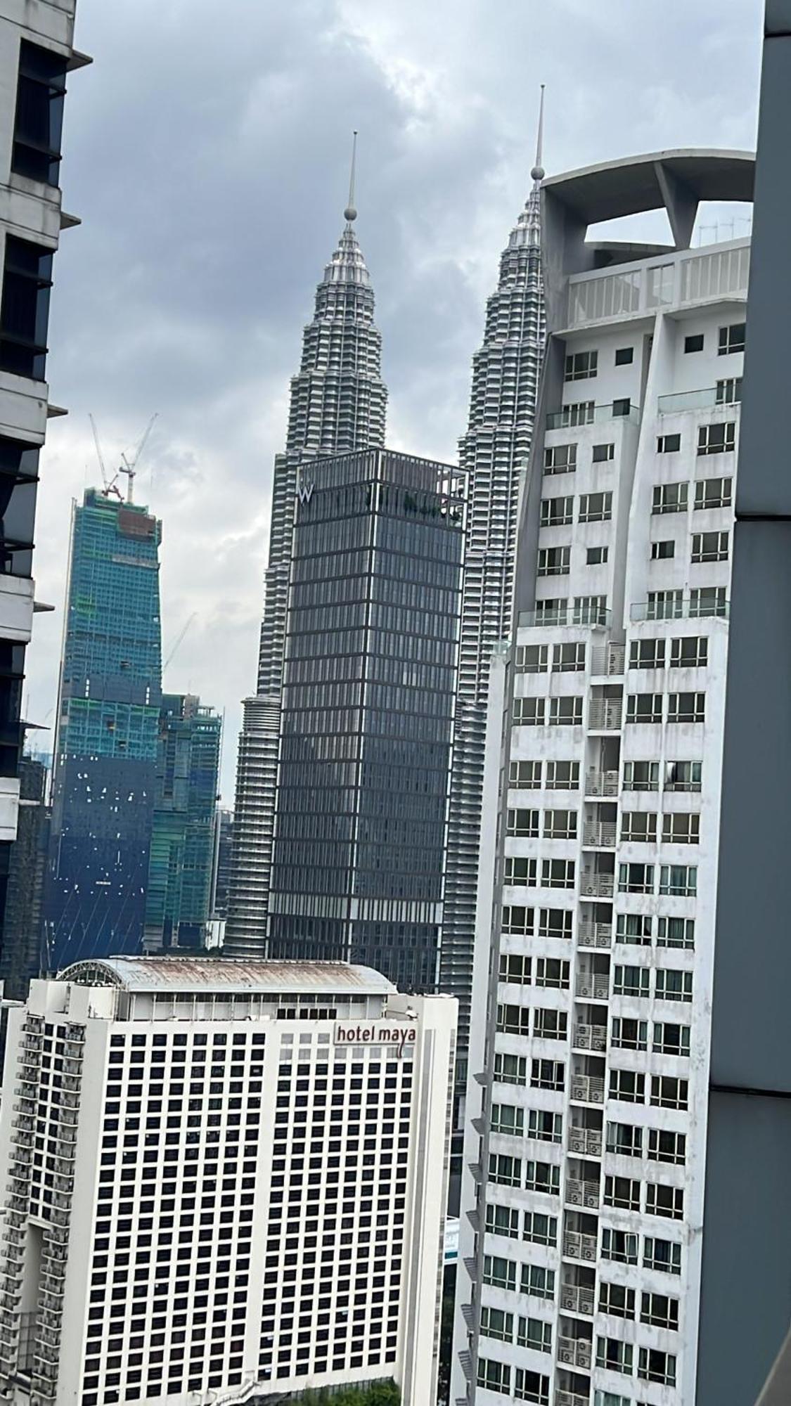 Mercu Summer Suites Klcc By Tasrifa Куала-Лумпур Екстер'єр фото
